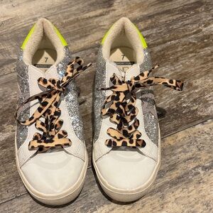 NOBO Silver and White Sneakers with Leopard Laces